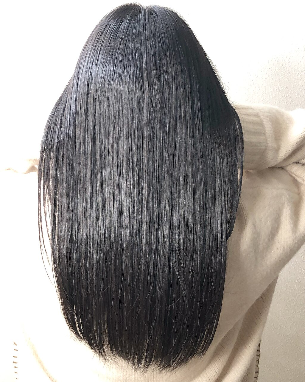 縮毛矯正 ツヤ髪ストレートロング 後ろ姿 DiMPlE 越谷
